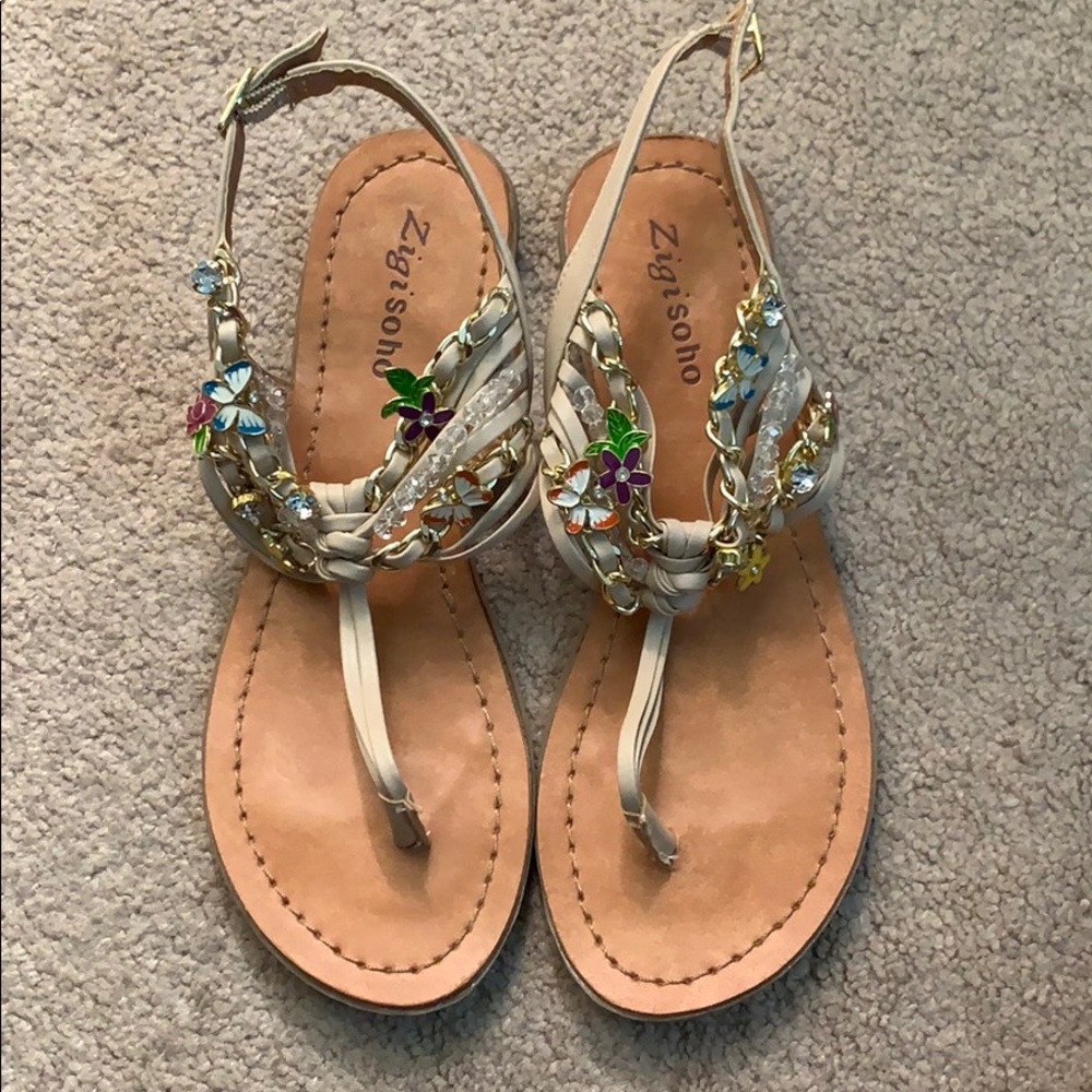 Zigisoho Sandals
